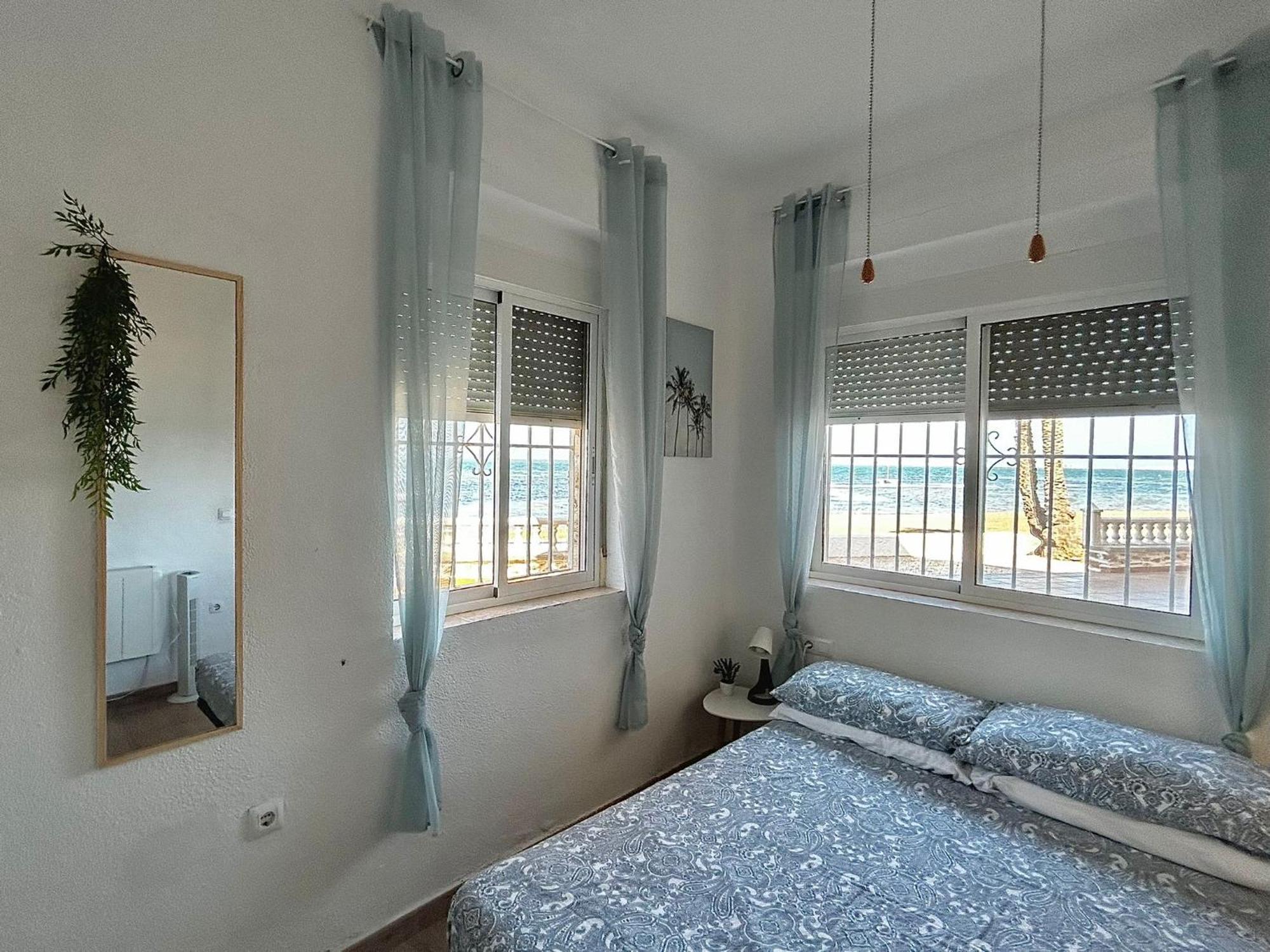 Apartamento Mar Menor, Los Urrutias - Beachfront Apartment With Patio Under New Management Since July 2024 Kartagena Zewnętrze zdjęcie